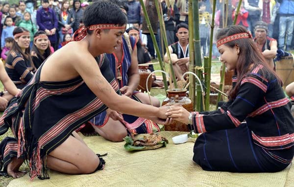 Ca dao về tình yêu đôi lứa