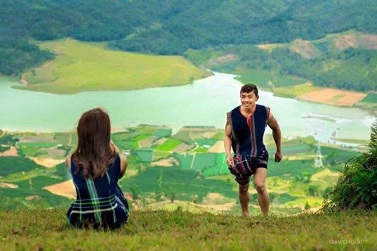 Ca dao về tình yêu và trách nhệm