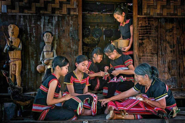 Tục ngữ về Giáo dục Con cái