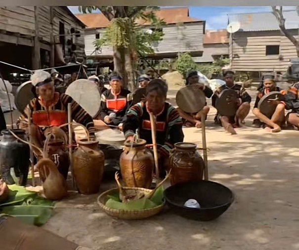 Tục ngữ về Đất đai và Sự sống